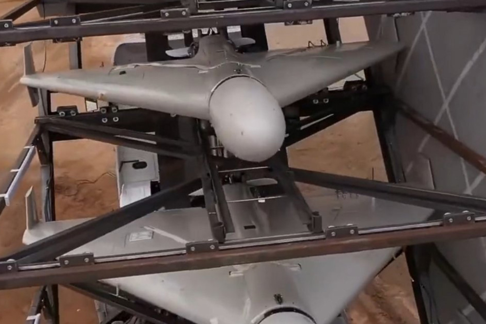 Drone Shahed-136 merupakan drone buatan Iran yang digunakan Rusia dalam perang Ukraina. Menurut klaim ukraina, drone Shahed-136 paling banyak ditembak jatuh.