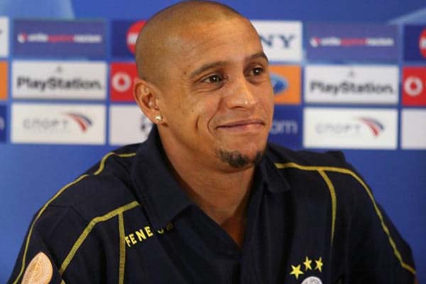  Kunjungi Jakarta, Roberto Carlos Ungkap Momen Terbaik dalam Karirnya