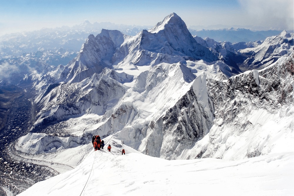  Misteri Rainbow Valley, \'Kuburan\' Para Pendaki Gunung Everest