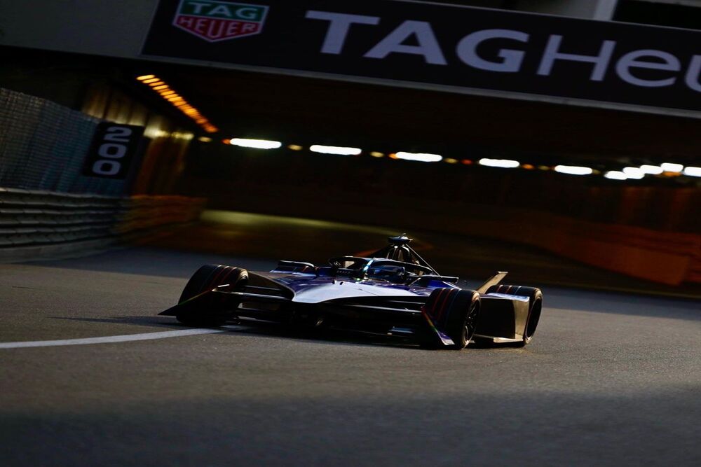  Formula E Jakarta 2023: Maximilian Gunther Raih Pole Position