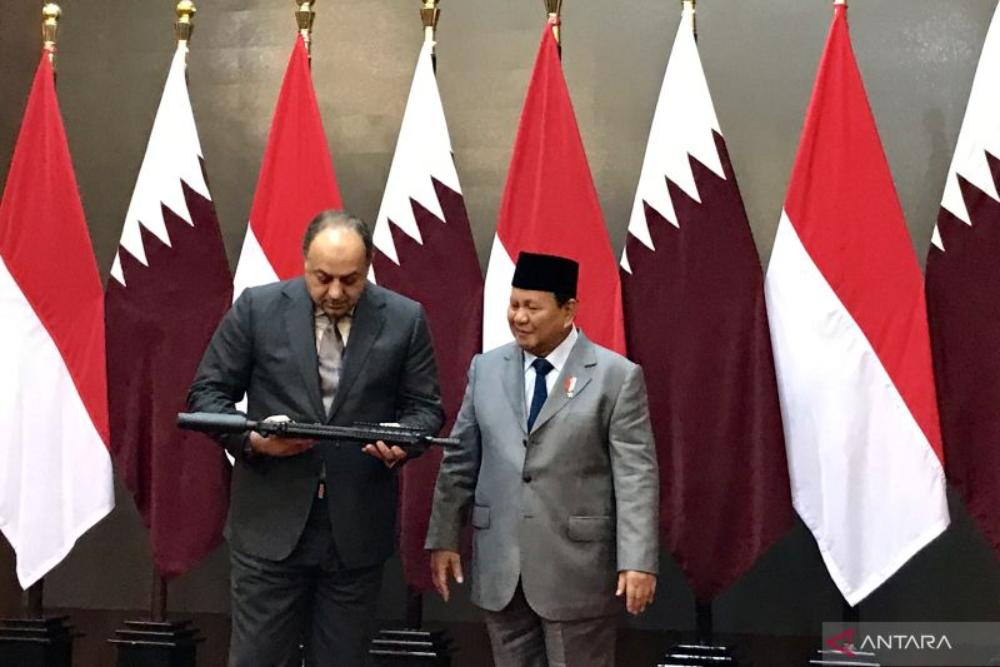 Prabowo beri Menhan Qatar buah tangan serbu buatan Pindad/Antara