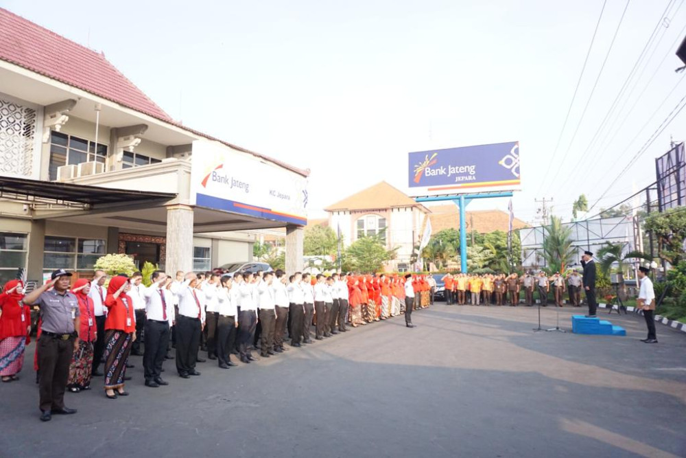  Bank Jateng Cabang Jepara Gelar Upacara Peringatan Harlah Pancasila