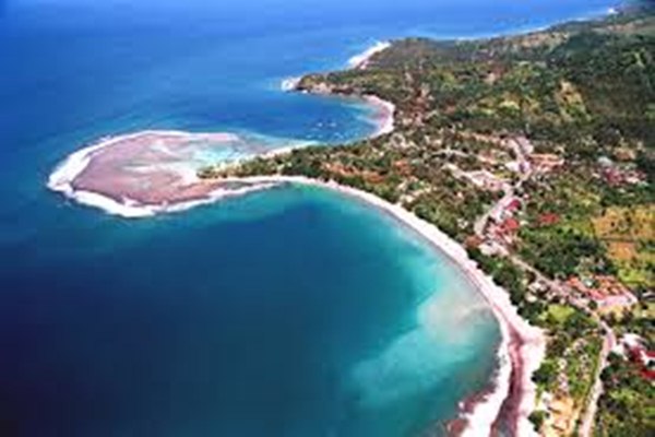 Pantai Senggigi./gililombok.com