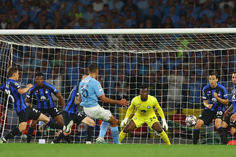 Rodri mencetak gol pada laga final Liga Champions 2022, Manchester City vs Inter Milan, Minggu (11/6/2023)/Reuters.