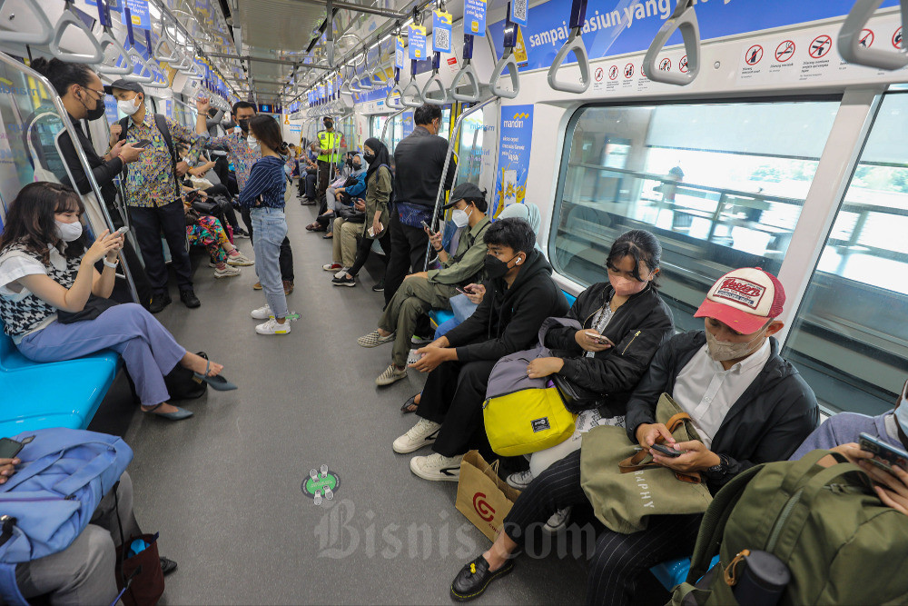  Sah! Pengguna MRT Jakarta Kini Boleh Tak Pakai Masker