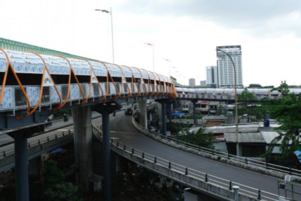 Skywalk Kebayoran Lama yang pembangunannya dimulai sejak 23 Maret 2022 dan selesai 30 November 2022 ini merupakan skywalk terpanjang di Jakarta mencapai 450 meter - Dok. PPID DKI Jakarta.