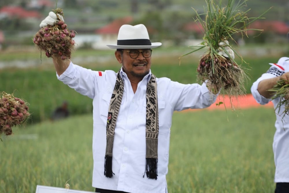  Berkunjung ke Sentra Bawang Merah di Solok, Ini Pesan Mentan SYL