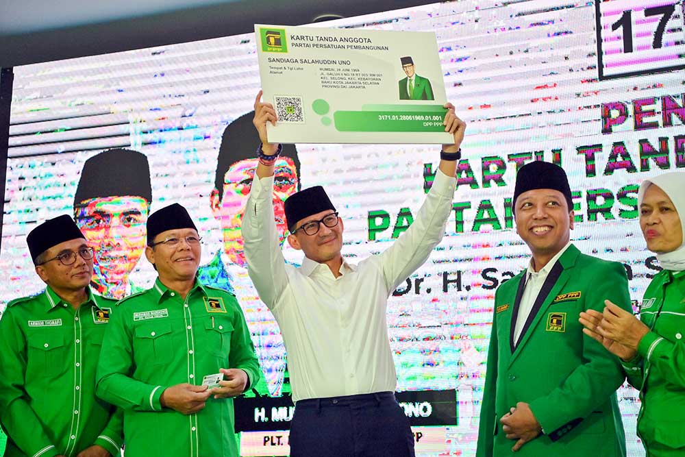  Sandiaga Salahuddin Uno Resmi Gabung Ke PPP