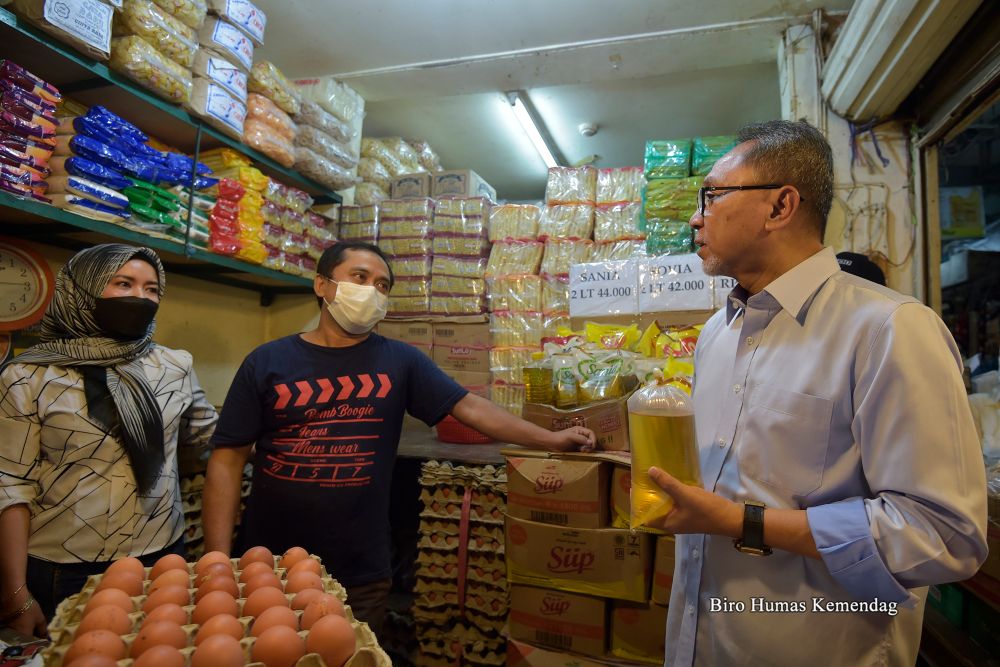 Zulkifli Hasan Setahun Jadi Mendag, Pamer Paling Sering ke Pasar