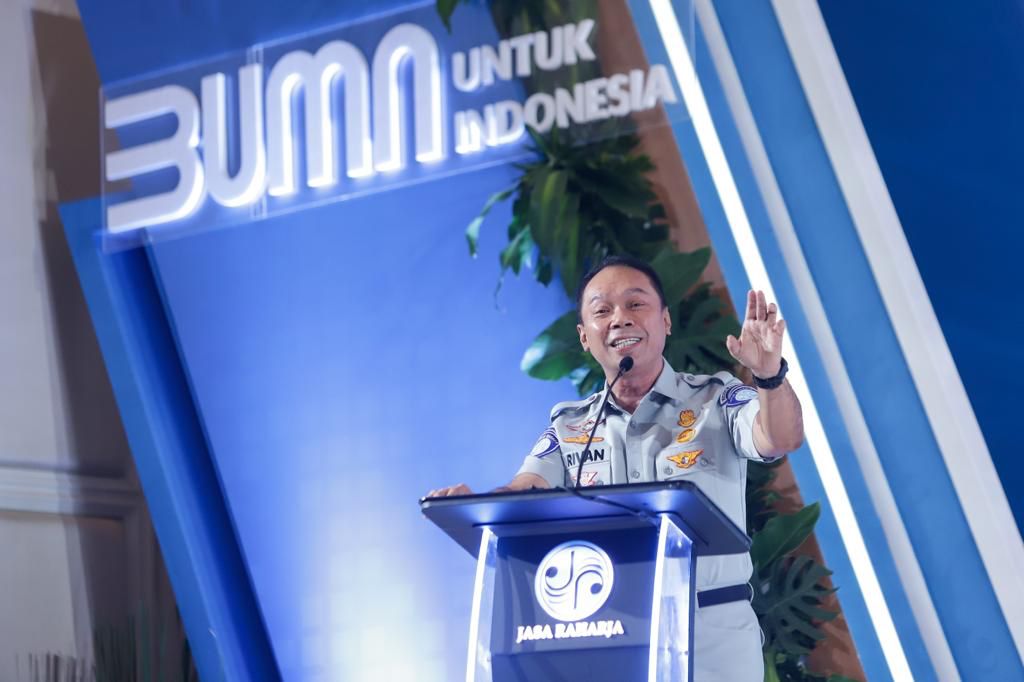  Rivan A. Purwantono: Komunikasi Adalah Kunci Baiknya Citra Perusahaan