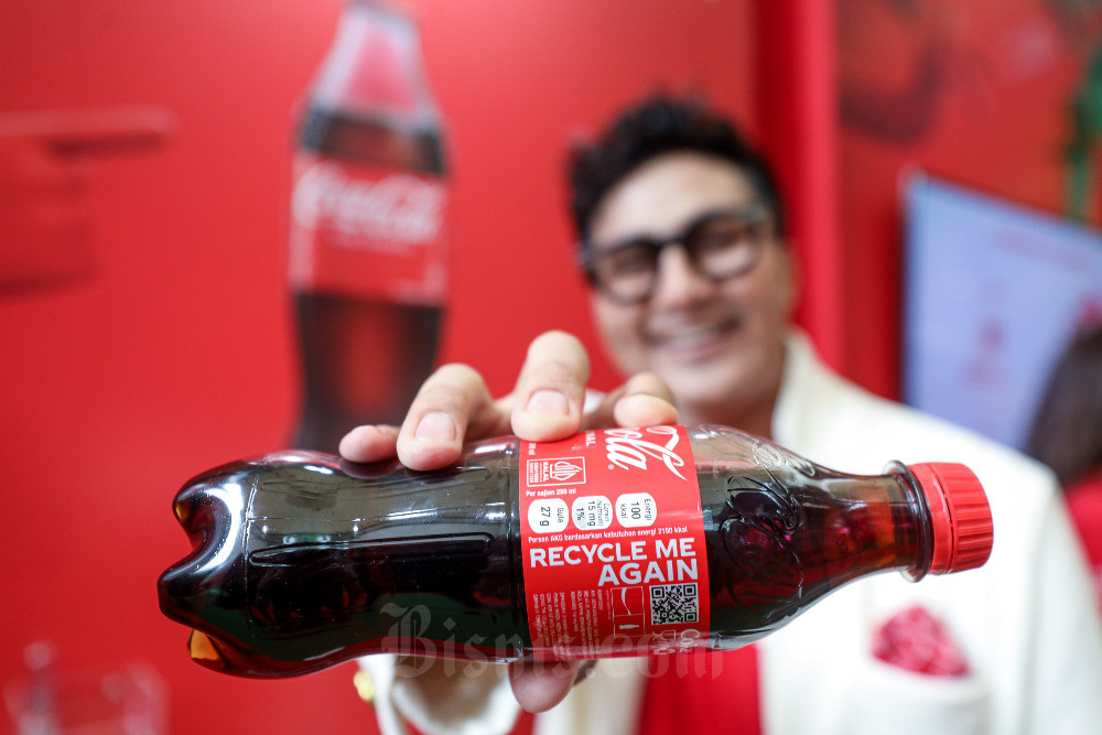  Coca-Cola Luncurkan Kemasan Botol Plastik RPET
