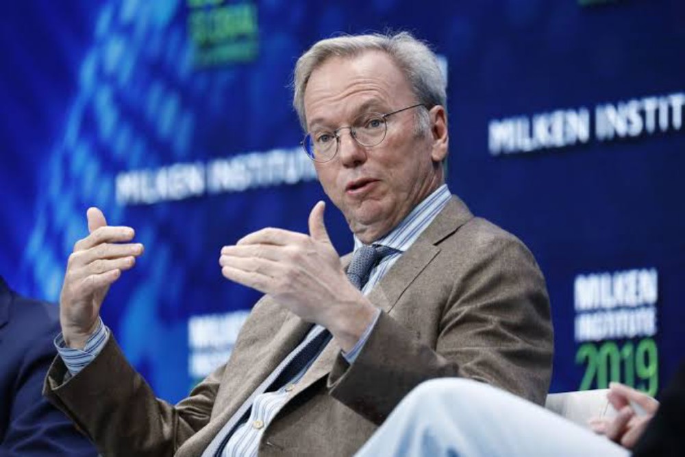  Mantan CEO Google Eric Schmidt Beli Kapal Mewah Konglomerat Rusia Rp1 Triliun