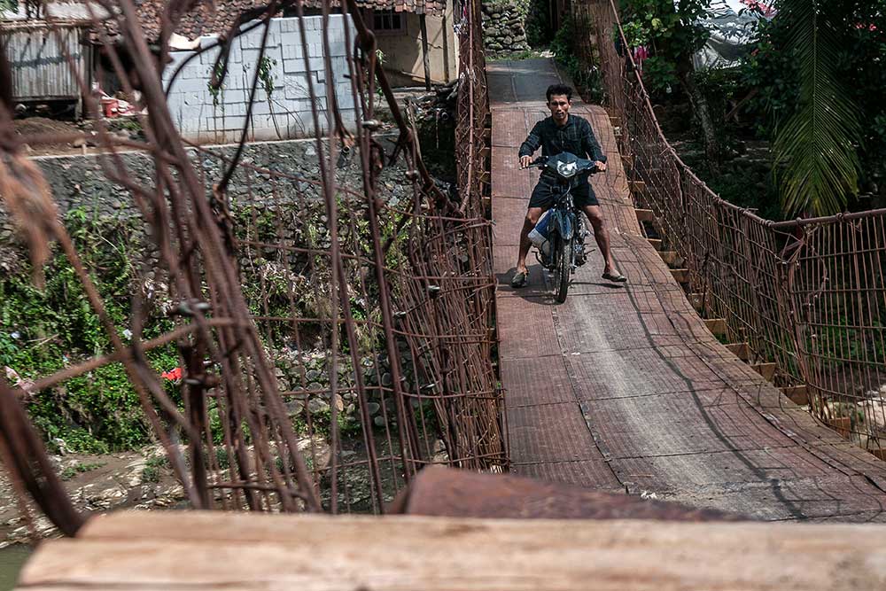  Jembatan Gantung di Lebak Banten Rusak Parah