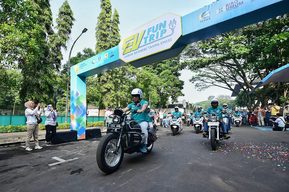  Ridwan Kamil Ajak Masyarakat Manfaatkan Subsidi Kendaraan Listrik