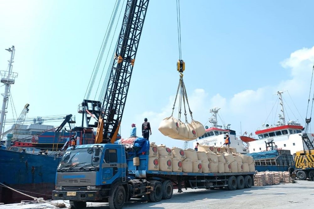  MPX Logistics (MPXL) Layarkan 2.300 Ton Semen untuk Proyek Grup Amman