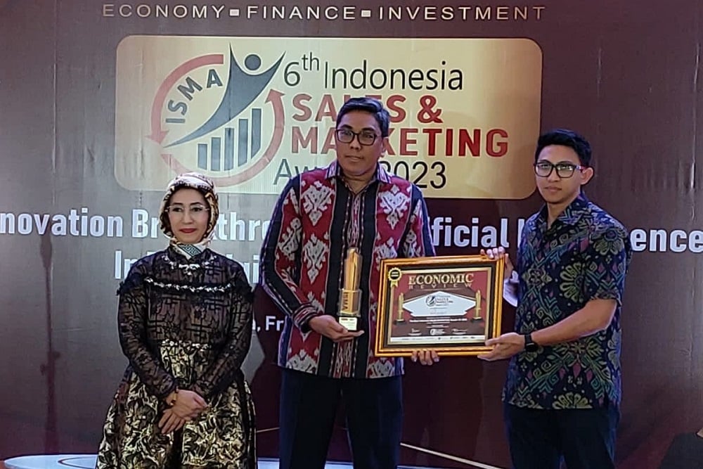  Bank Sumut Raih Penghargaan dari Economic Review