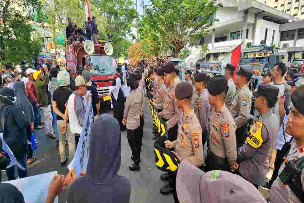  Sengketa Lahan, KAI Daop 8 Didatangi Ratusan Warga Surabaya dan Sidoarjo