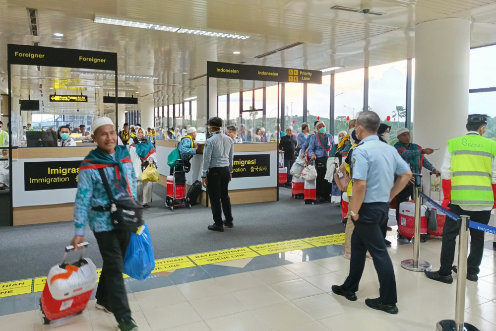  Bandara Hang Nadim Tata Area Kedatangan Internasional, Sambut Kepulangan Haji
