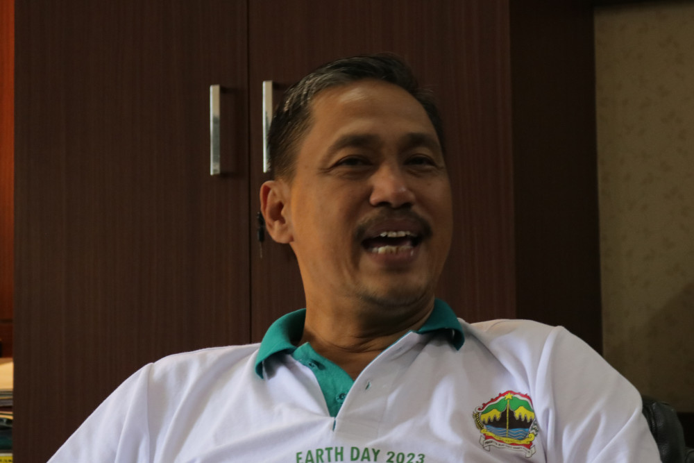 Boedyo Dharmawan, Plt Kepala Dinas ESDM, saat ditemui Bisnis pada Jumat (7/7/2023) di ruang kerjanya. /Bisnis-Muhammad Faisal Nur Ikhsan.