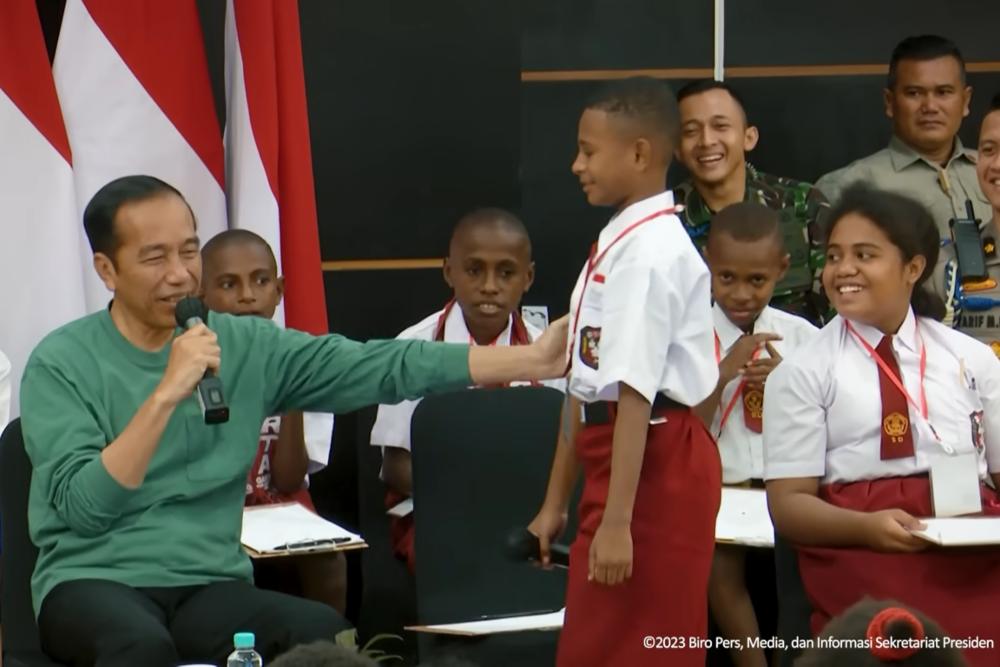  Bahas IKN Hingga Soal Matematika, Presiden Jokowi Akui Anak-anak Papua Sangat Pintar