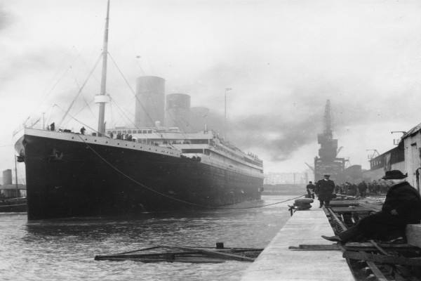  Korban Selamat: Kapal Titanic Tenggelam Bukan karena Menabrak Gunung Es