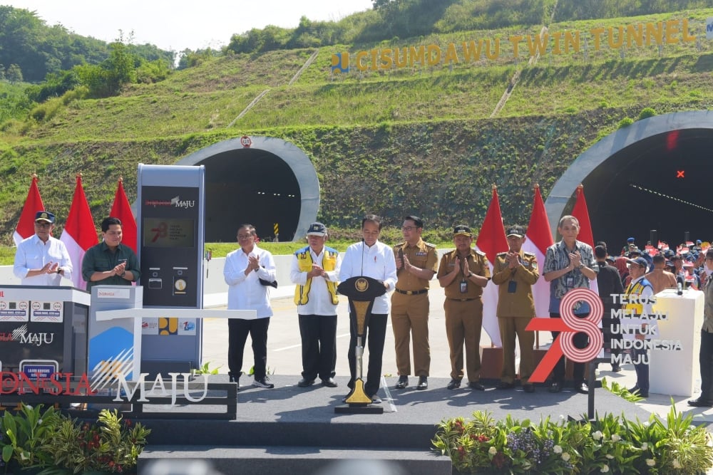  Jokowi Curhat Tol Cisumdawu Molor Hingga 12 Tahun, Ini Biang Keroknya