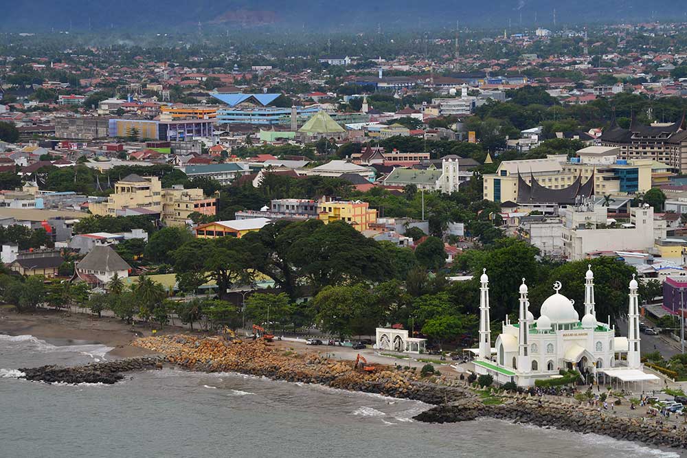  Kementerian PUPR Melakukan Penanganan Abrasi di Pantai Padang