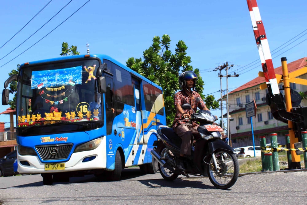  Hore, Tarif Trans Padang Cuma Rp1 Per Penumpang