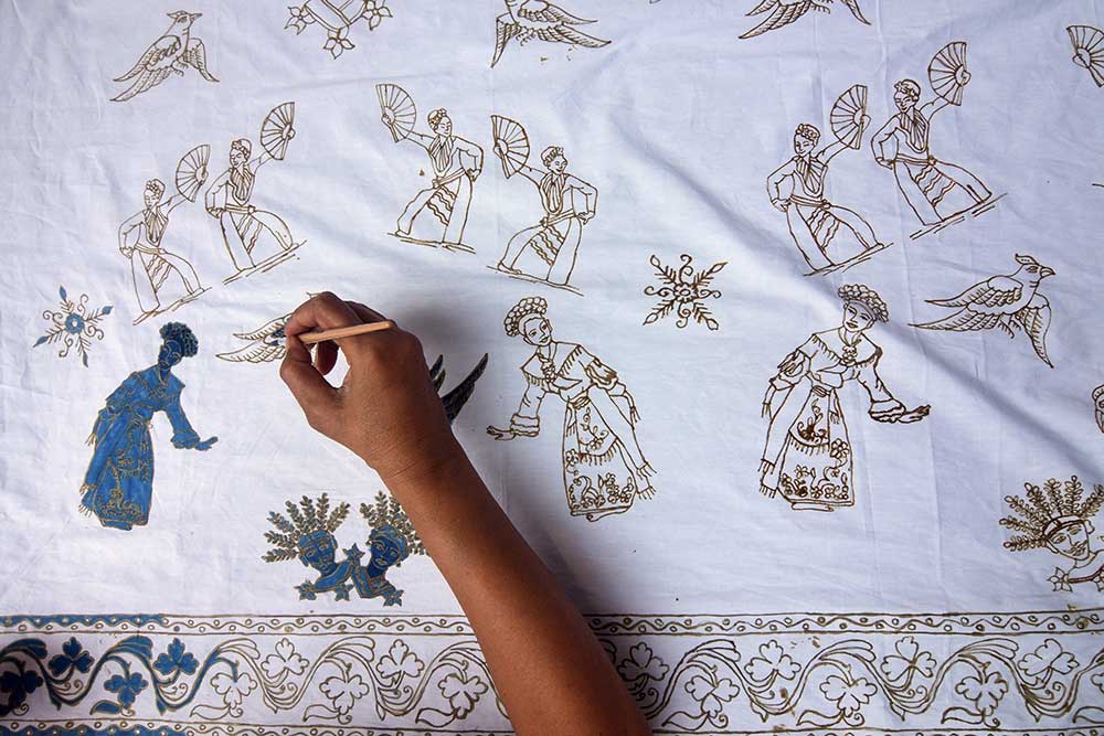  Pelatihan Membuat Batik Betawi Untuk UMKM Yang Bergerak di Bidang Fesyen dan Kriya