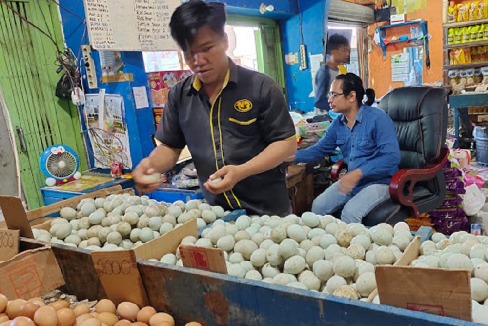 Harga Telur Ayam Kembali Pecah Rekor, Hari Ini Tembus Rp30.500 per Kg