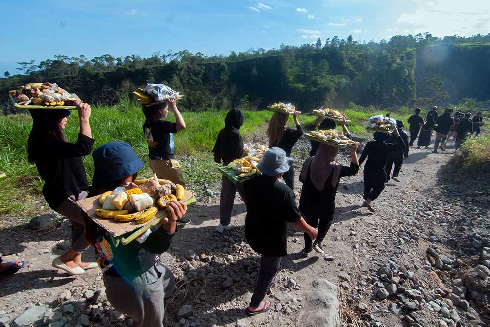  Ritual Pager Banyu di Lereng Gunung Merapi