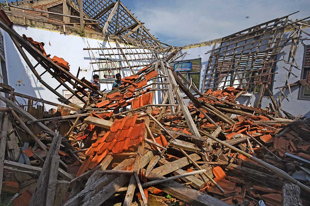  Gedung Sekolah di SMPN 2 Karangtanjung di Banten Rusak Berat Akibat Gempa Bumi