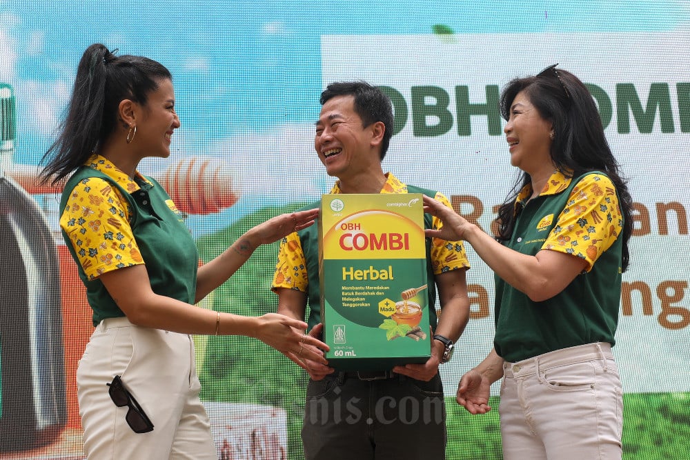  PT Combiphar Luncurkan OBH Combi Herbal