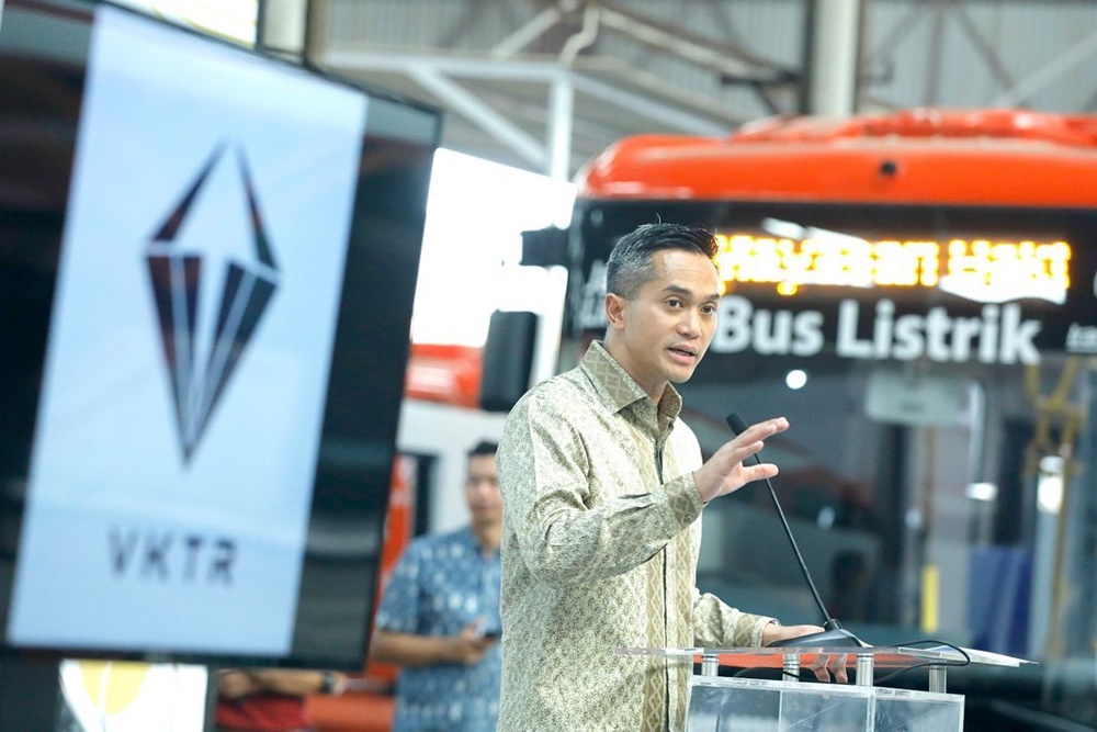  Anindya Bakrie, dari Nyaris Tertabrak sampai Jadi Pelopor Bawa Bus Listrik ke Indonesia