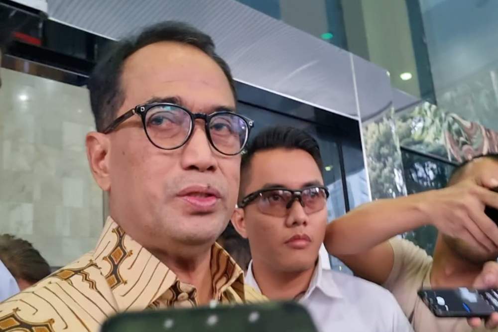  Menhub Budi Karya Diperiksa KPK 10 Jam Sebagai Saksi Kasus Suap Perkeretaapian