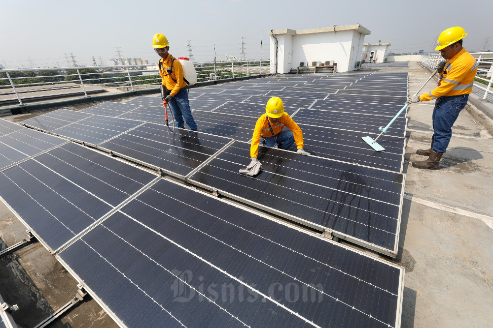 Dukung Pemerintah Penuhi Target EBT, PT Pamapersada Nusantara Gunakan Solar Panel