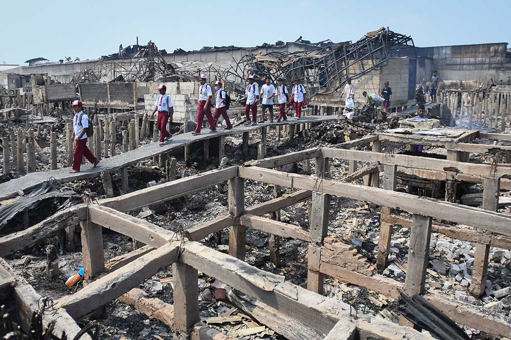  Ribuan Warga di Kapuk Muara Jakarta Terpaksa Mengungsi Setelah Rumah Mereka Ludes Terbakar