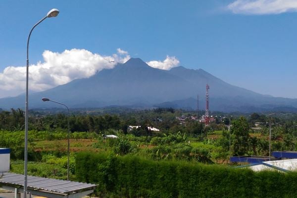  Puncak Gunung Gede Pangrango Diselimuti Es, Gara-gara Ini