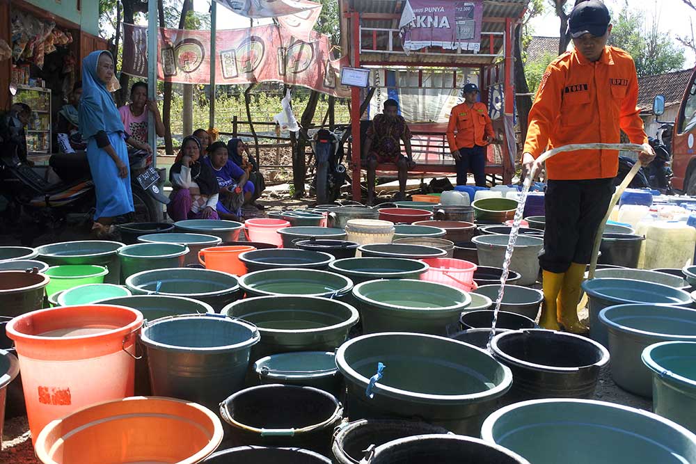  Sejumlah Wilayah di Jawa Timur Alami Krisis Air Bersih