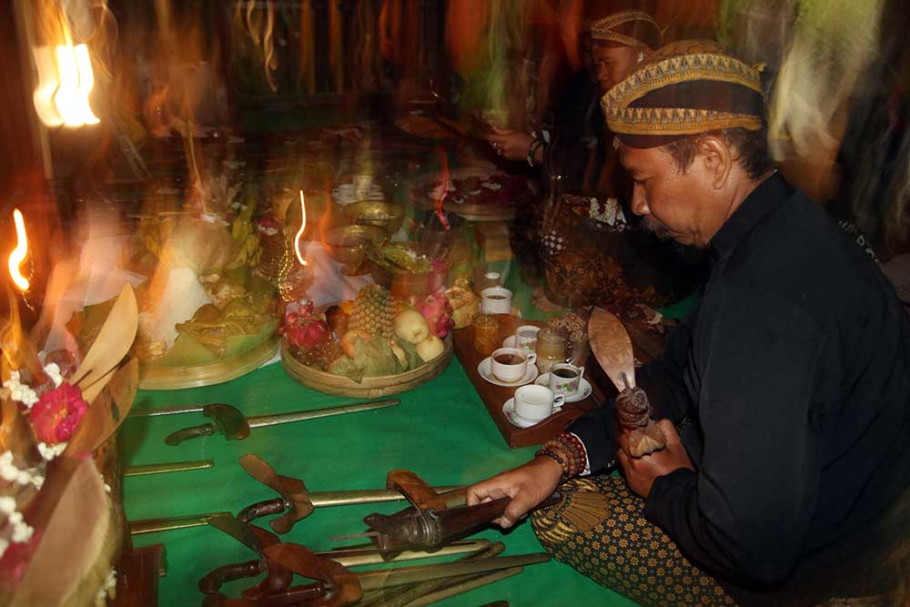  Jamasan Pusaka dan Barongan di Kediri