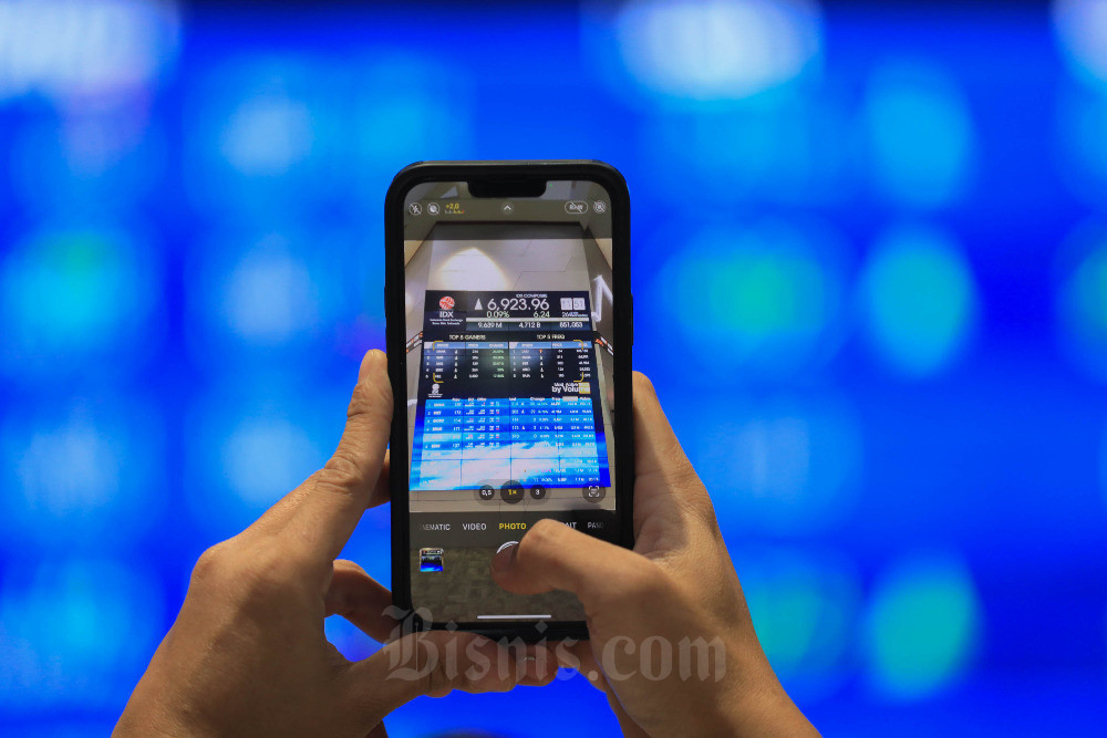  Indeks Bisnis-27 Dibuka Hijau, Saham ADRO, TBIG dan ITMG Paling Cuan