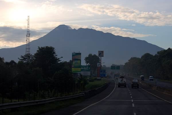  Pendakian Gunung Gede Pangrango Disetop Sementara