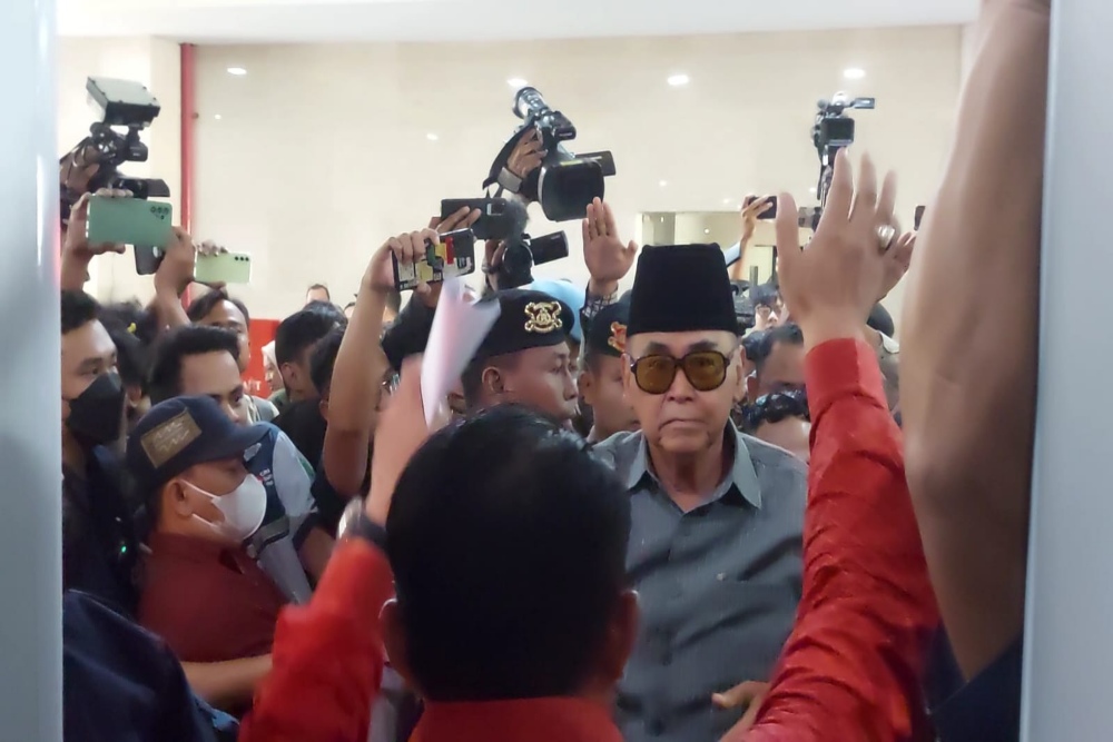 Pimpinan Pondok Pesantren Al Zaytun Panji Gumilang saat menjalani pemeriksaan pada Selasa (1/8/2023)/JIBI-Anshary Madya Sukma