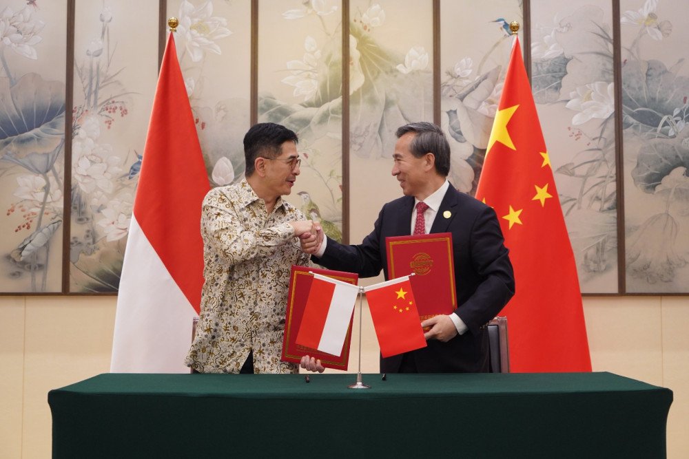 Ketua Asean-BAC Arsjad Rasjid (kiri) saat melakukan roadshow ke China, 25-27 Juli 2023./Istimewa