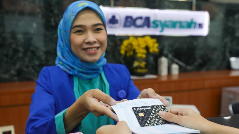  Banks to Spin-Off Sharia Units