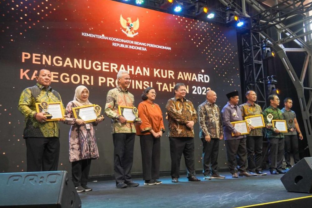  Hattrick! Ganjar Pranowo Juara I Penghargaan KUR Award 2022