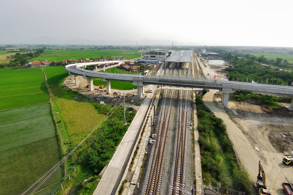  Akses Menuju Stasiun Kereta Cepat Masih Buruk, KCIC Upayakan Percepat Konektivitas