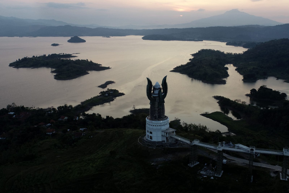  Menara Kujang Sapasang, Kado Spesial bagi Sumedang yang Didesain Langsung  Ridwan Kamil