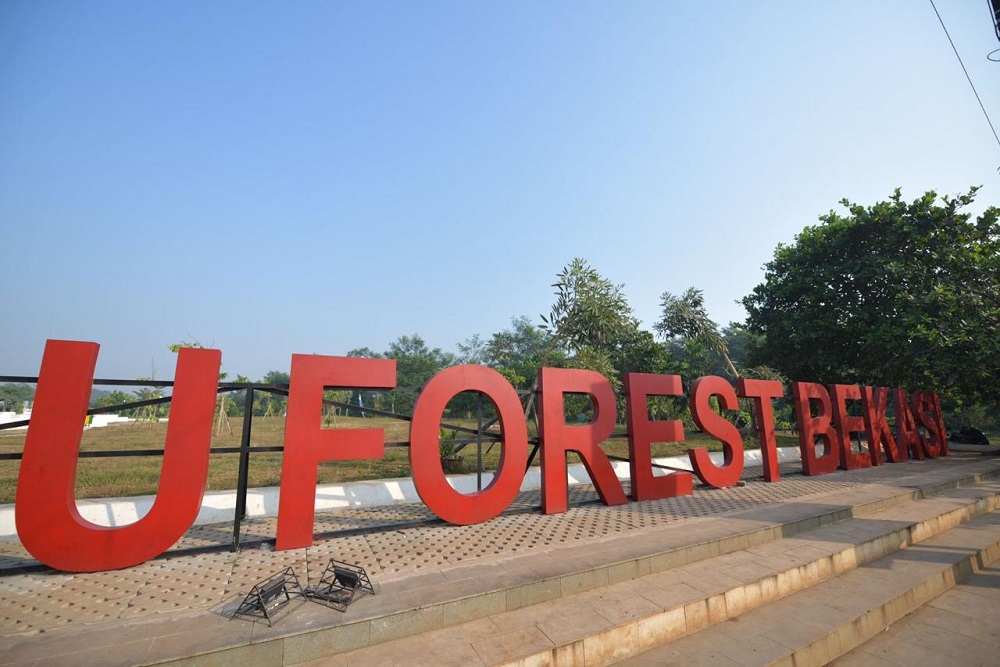  Ridwan Kamil Resmikan Alun-alun Edu Forest Setu Bekasi sebagai Hutan Kota