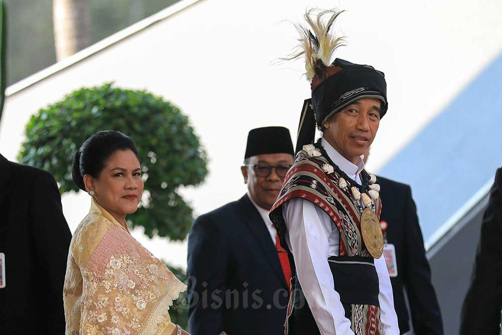  Foto-foto Jokowi dan Menteri Kabinet Indonesia Maju Hadir dalam Sidang Tahunan MPR RI